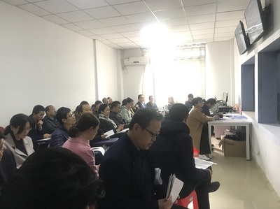 九江三中教师参加市直学校高中化学学科教材培训会